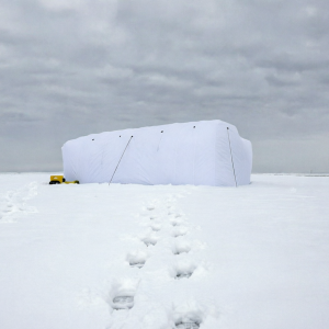 Бескаркасная палатка  21х6х5 м